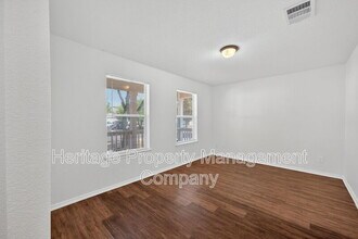 4935 Dahlia Terrace in San Antonio, TX - Building Photo - Building Photo