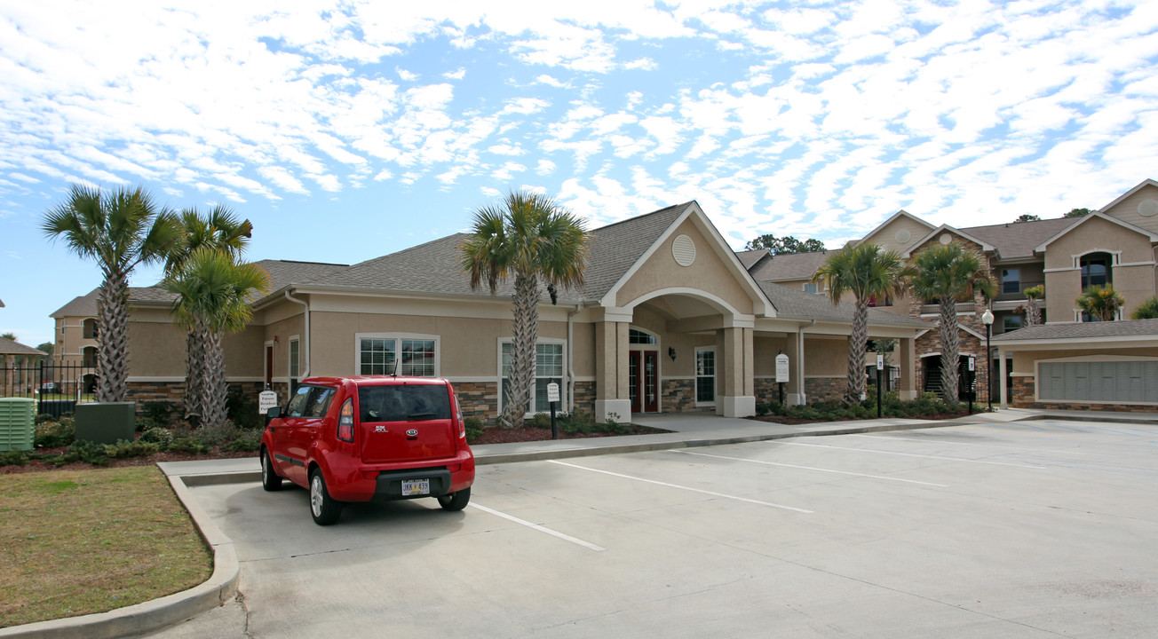 Highland Springs in Ocean Springs, MS - Foto de edificio