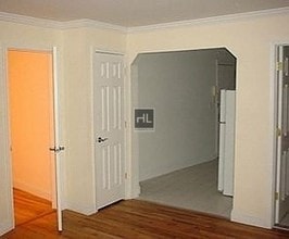 48 W 56th St-Unit -C in New York, NY - Building Photo - Building Photo