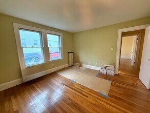 19 Stearns Rd in Watertown, MA - Building Photo - Building Photo