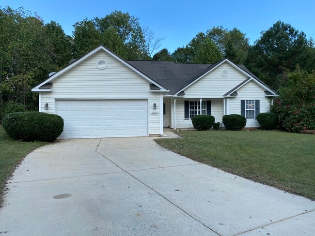 1941 Decatur Ct in Charlotte, NC - Building Photo - Building Photo
