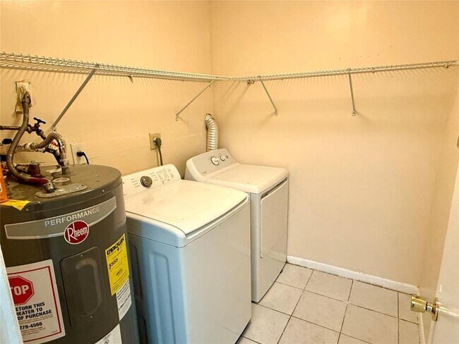 20751 NW 30th Ct in Miami Gardens, FL - Building Photo - Building Photo
