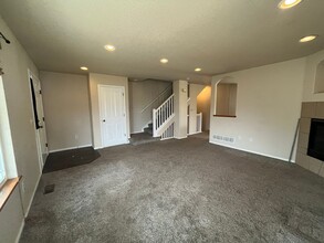 8793 Indian Village Dr in Wellington, CO - Foto de edificio - Building Photo
