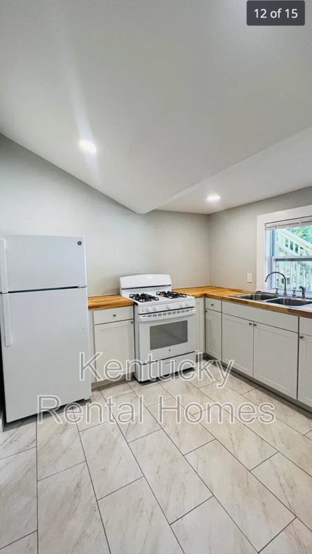 445 Davidson Ct in Lexington, KY - Building Photo - Building Photo