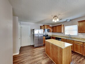 2021 Sonoma Valley Dr in Charlotte, NC - Building Photo - Building Photo