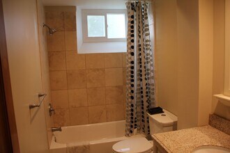 1395 N Harlan St in Lakewood, CO - Building Photo - Building Photo