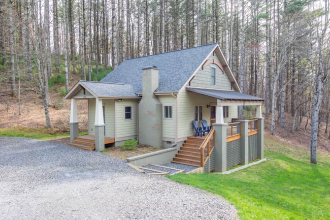 property at 302 Blue Rdg Pkwy