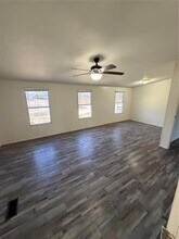 102 Joy Ln in Palmer, TX - Building Photo - Building Photo