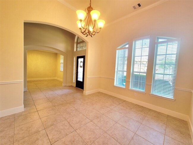 property at 5822 Crawford Hill Ln