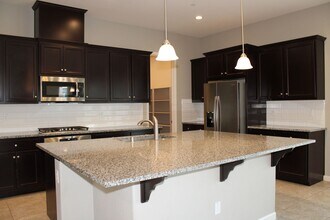 170 Dnieper River Way in Sacramento, CA - Building Photo - Building Photo