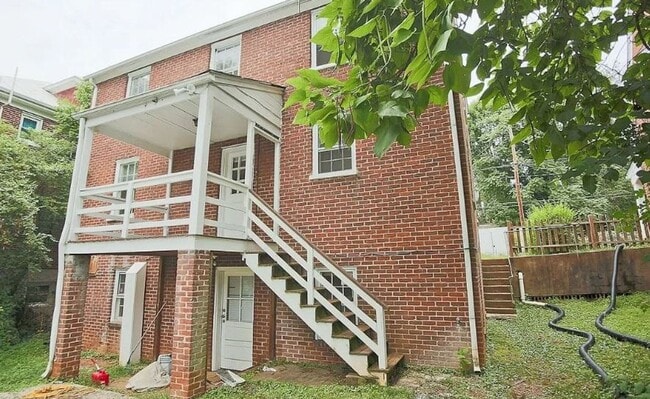 506 14th St NW in Charlottesville, VA - Building Photo - Building Photo