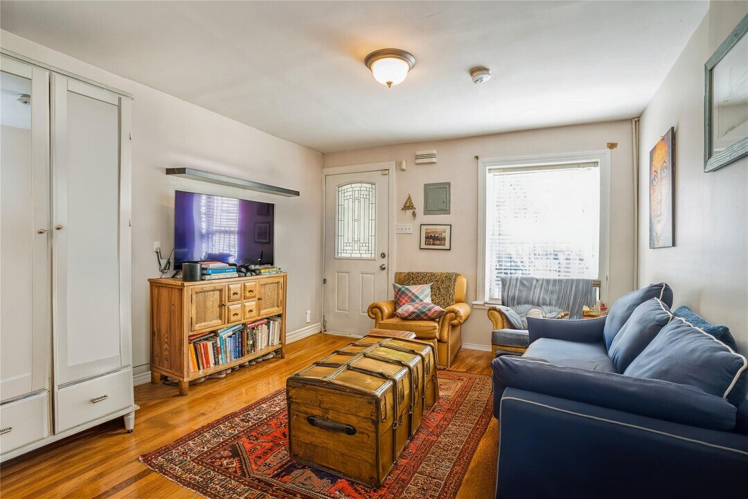 169 Jefferson Ave in Brooklyn, NY - Building Photo
