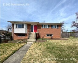 11100 Markwood Dr in Silver Spring, MD - Building Photo