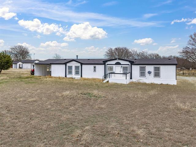 229 Morgan Rd in Italy, TX - Building Photo - Building Photo