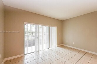 3326 NE 3rd Dr in Homestead, FL - Building Photo - Building Photo
