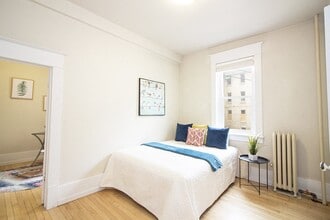 745 Wolseley Apartment in Winnipeg, MB - Building Photo - Building Photo