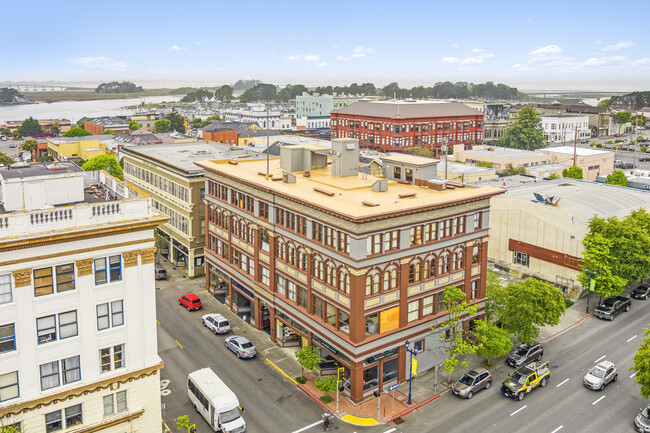 Eureka Central Apartments in Eureka, CA - Foto de edificio - Primary Photo