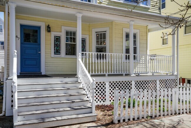 67 Ossipee Rd in Somerville, MA - Building Photo - Building Photo