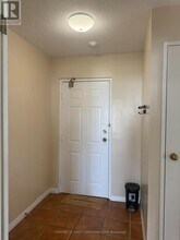 135-135 Base Line Rd W in London, ON - Building Photo - Building Photo
