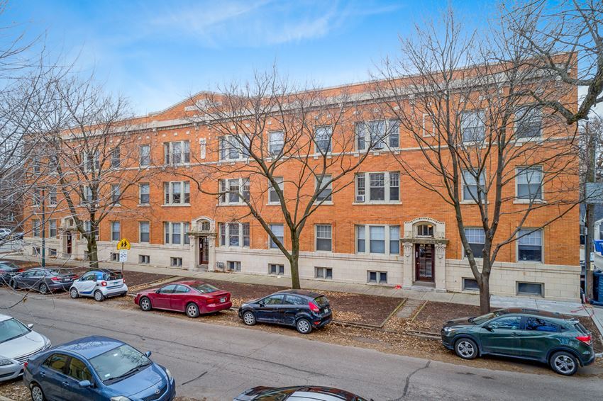 1603 W Berteau Ave, Unit 3 Photo