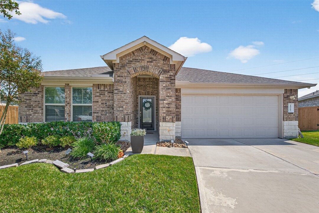 15202 Davan Springs Dr in Atascocita, TX - Building Photo