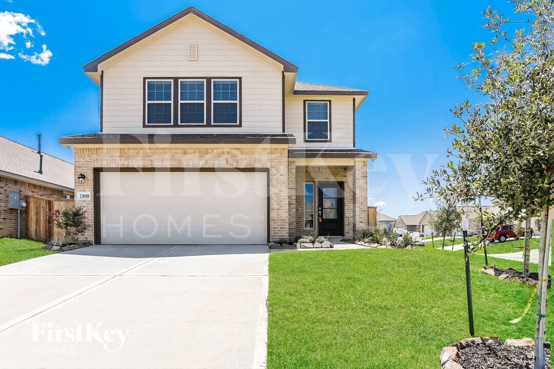 23939 Steep Climb Dr in Hockley, TX - Building Photo