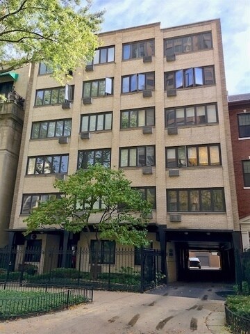 1419 N State Pkwy in Chicago, IL - Building Photo