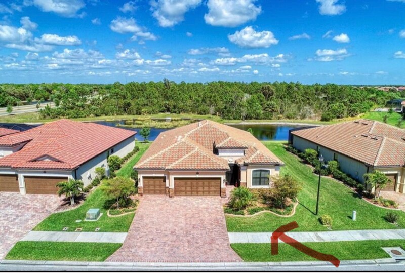 20730 Saluti Pl in Venice, FL - Building Photo
