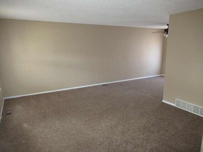 7980 Belford Dr in Colorado Springs, CO - Building Photo - Building Photo