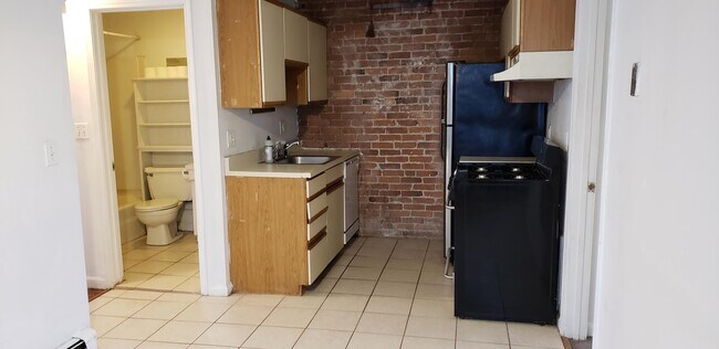 66 Murdock St, Unit #1 in Boston, MA - Building Photo - Building Photo