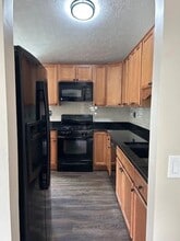 10545 Willow View Cir in Alpharetta, GA - Foto de edificio - Building Photo