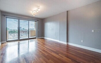 1108 N Franklin St in Tampa, FL - Building Photo - Building Photo