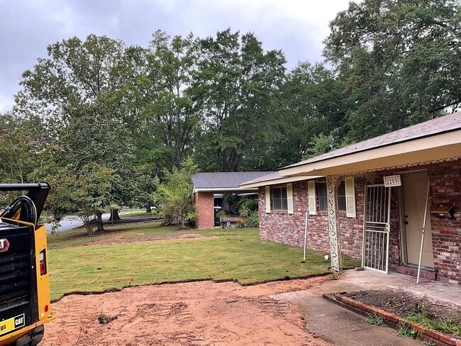 property at 2209 W 40th Ave