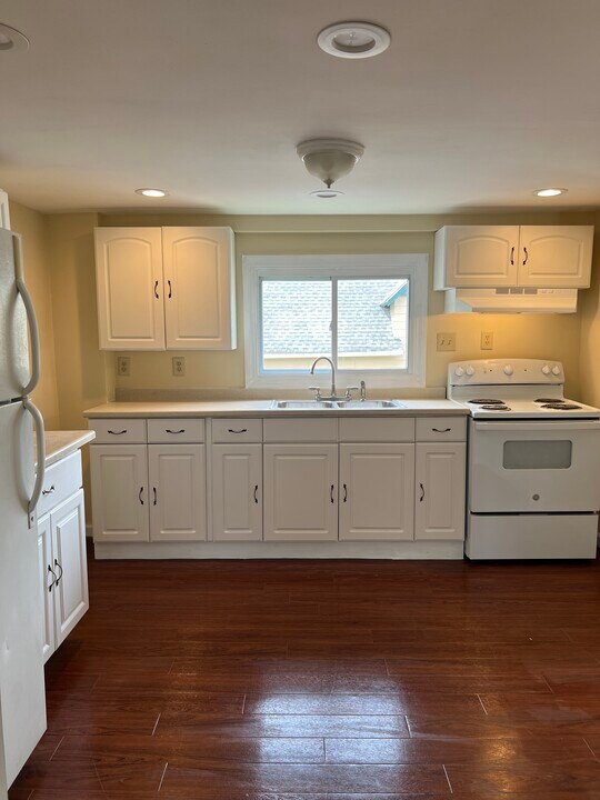 240 W William St in Corning, NY - Building Photo