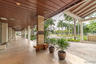 223 Saratoga Rd in Honolulu, HI - Building Photo - Building Photo