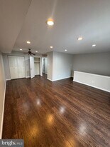 9841 Northeast Ave in Philadelphia, PA - Building Photo