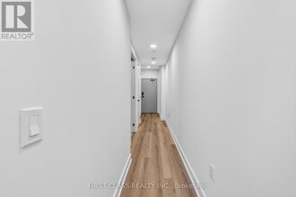 758 Dovercourt Rd in Toronto, ON - Building Photo - Building Photo