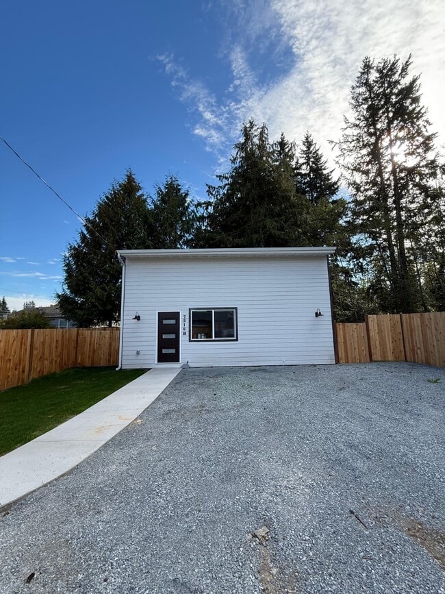 property at 7216 Beverly Ln