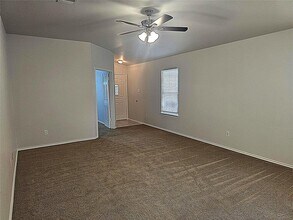 103 Lucy Cove in Hutto, TX - Building Photo - Building Photo