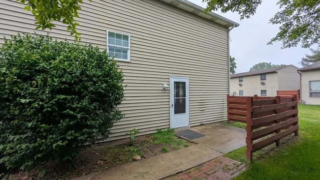 property at 873 Kerns Dr NE