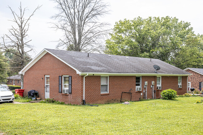 30 Duplex Properties, 60 Residential Units in Nicholasville, KY - Building Photo - Building Photo