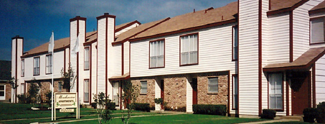 Meadowview Apartments in Kaufman, TX - Building Photo - Building Photo