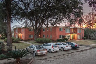 3806 Gilbert Dr in Shreveport, LA - Building Photo - Building Photo