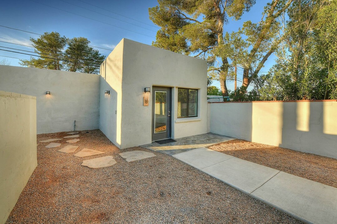 3232 E 1st St in Tucson, AZ - Building Photo