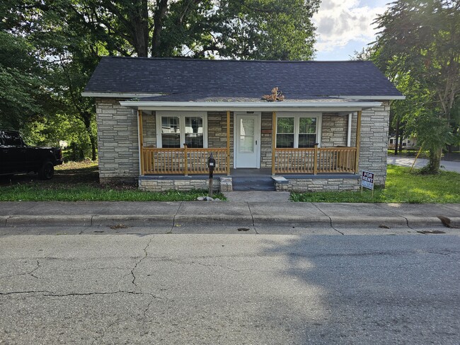 property at 203 S Fieldcrest Rd