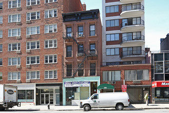 332 E 86th St in New York, NY - Building Photo - Building Photo