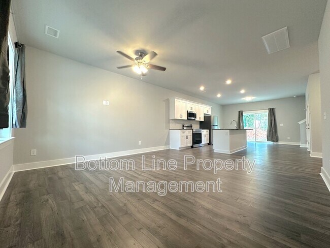 3814 Starmount Ave in Charlotte, NC - Building Photo - Building Photo