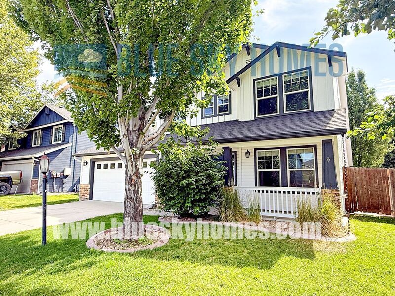 5930 N Silver Maple Ave in Meridian, ID - Foto de edificio