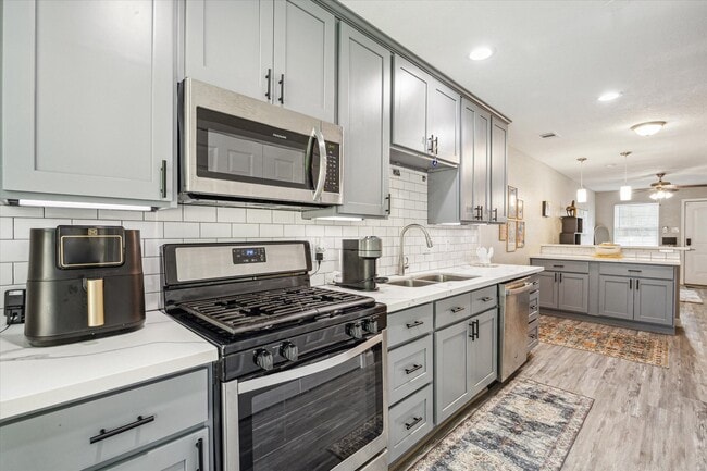 property at 1212 Shelby St