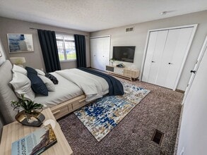 Pinnacle Townhomes in Streetsboro, OH - Foto de edificio - Building Photo